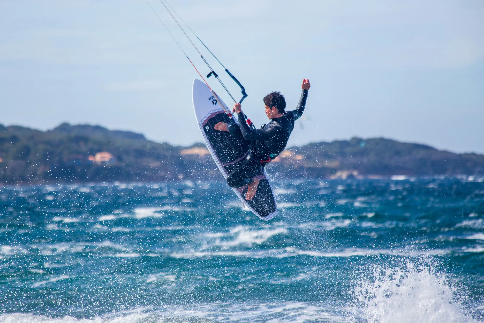 Kitesurfing u Crnoj Gori – snaga vjetra, adrenalin i sloboda pokreta galerija 2