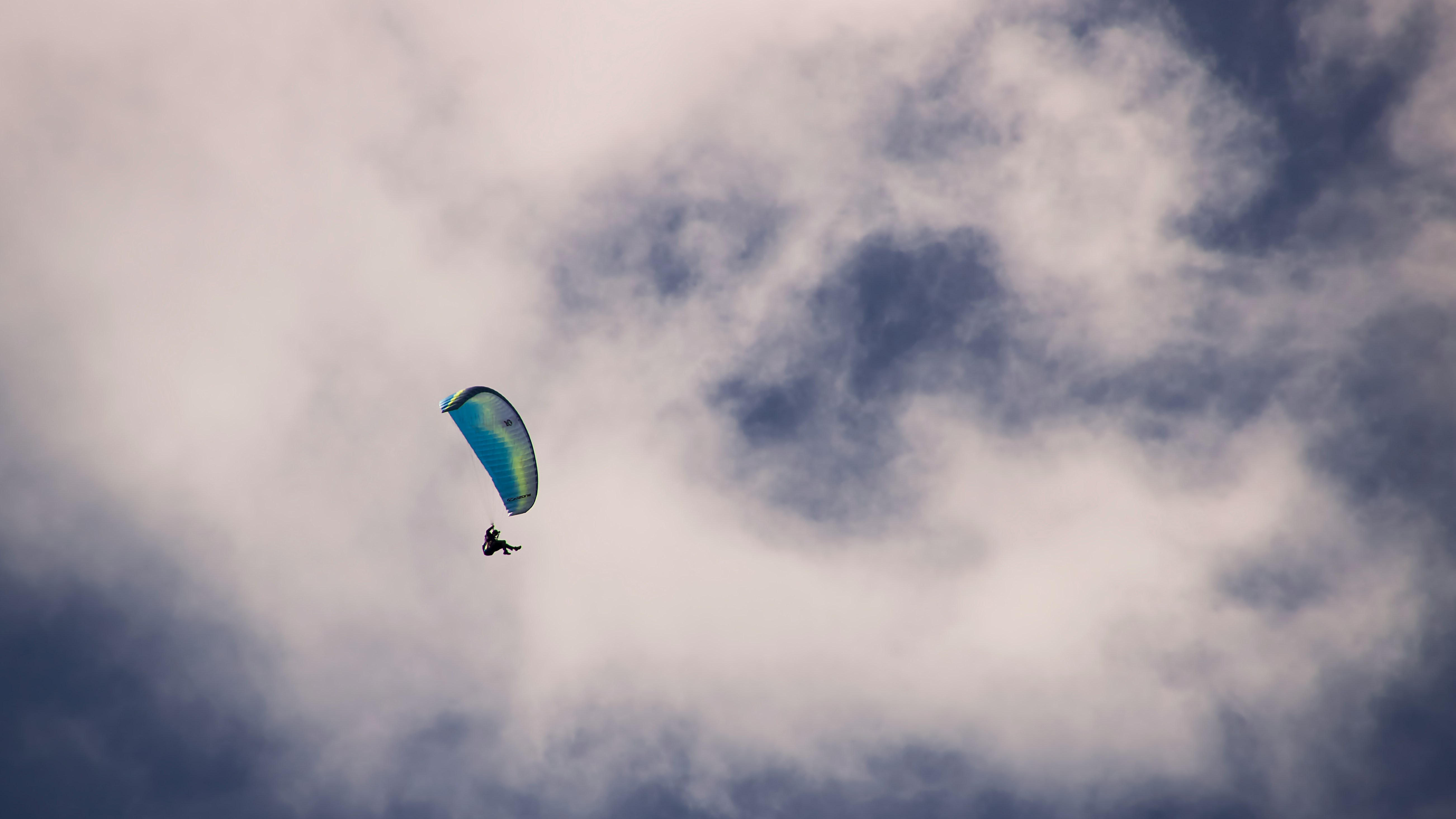 Paraglajding u Crnoj Gori – let između mora, planina i slobode galerija 1